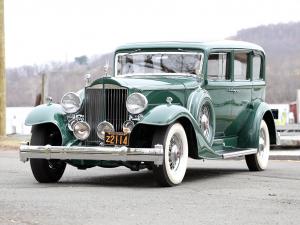 Packard Super Eight 7-Passenger Sedan 1933 года